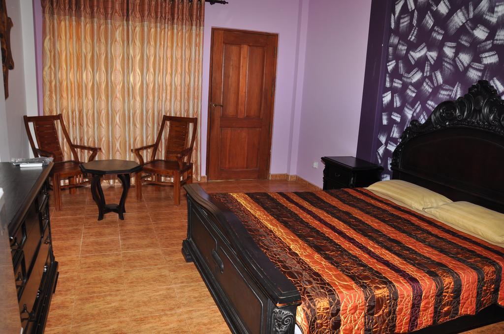 Solomon Beach Hotel Marawila Quarto foto