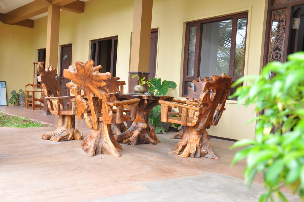 Solomon Beach Hotel Marawila Exterior foto